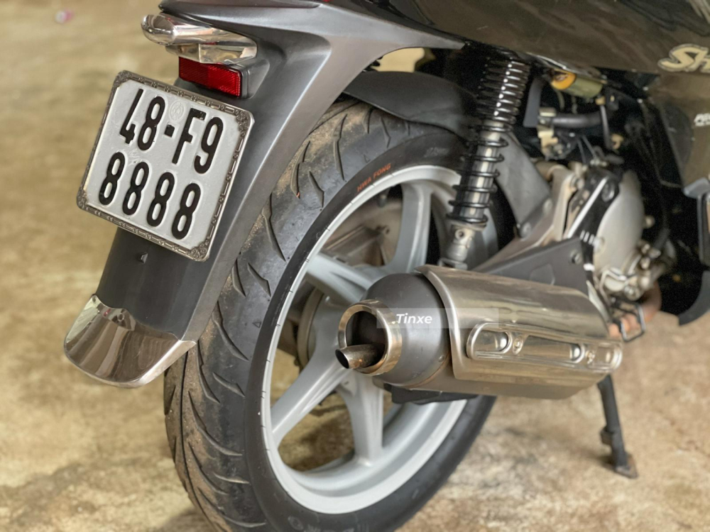 Biển số tứ quý 8 khiến không ít người muốn mua lại chiếc xe Honda SH150i này