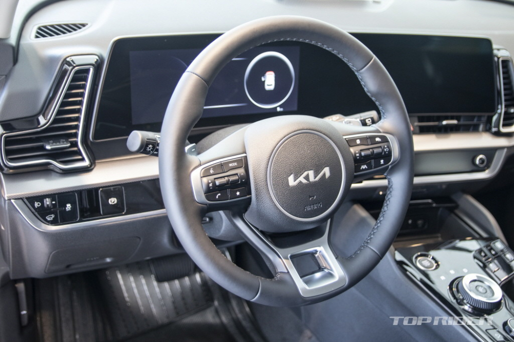 Kia Sportage 2022 có nhiều trang bị an toàn hiện đại