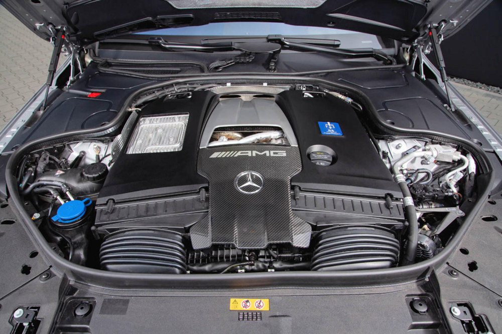 Khoang động cơ của Posaidon AMG S63 Khoang động cơ của Posaidon AMG S63