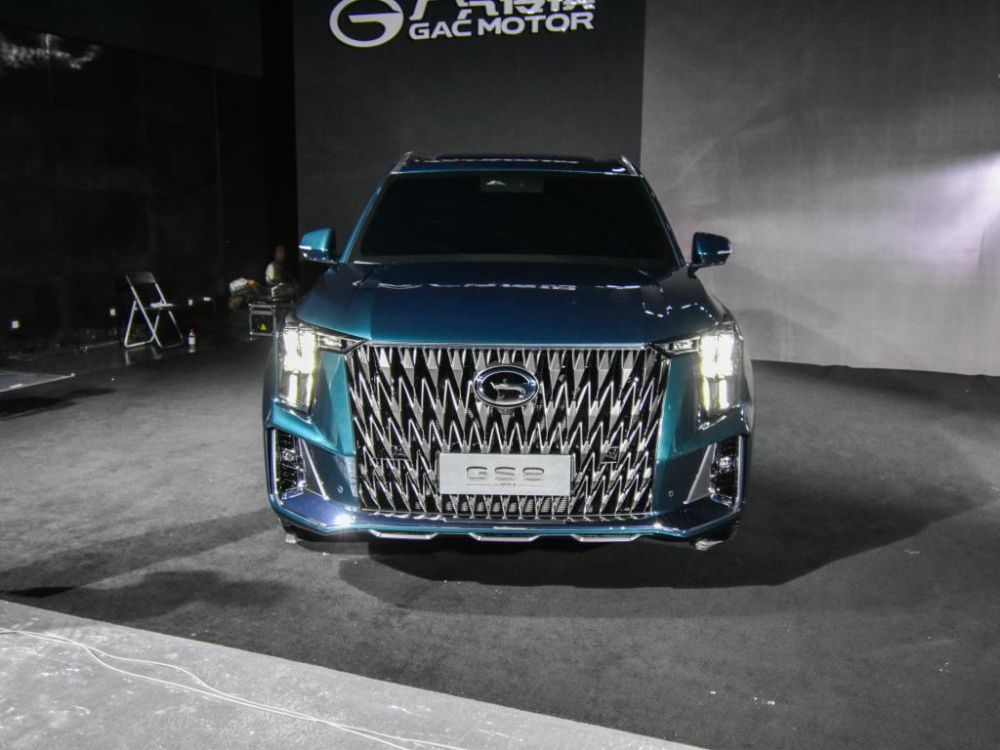 GAC Trumpchi GS8 Hybrid 2022 d&ugrave;ng hệ truyền động hybrid của Toyota
