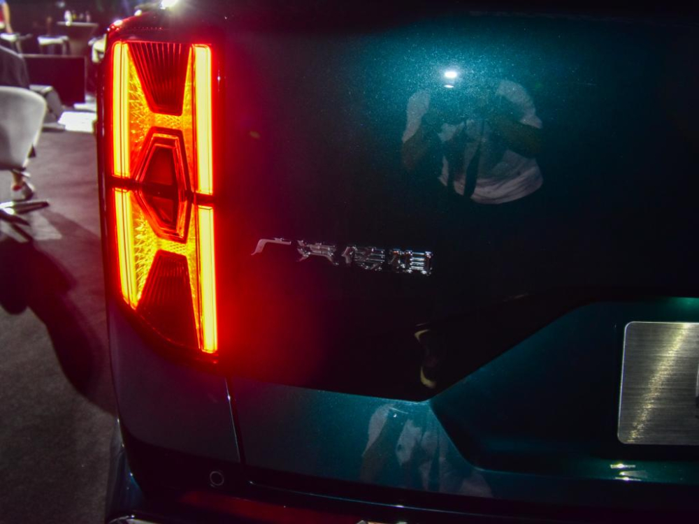 Cụm đ&egrave;n hậu ấn tượng của GAC Trumpchi GS8 2022