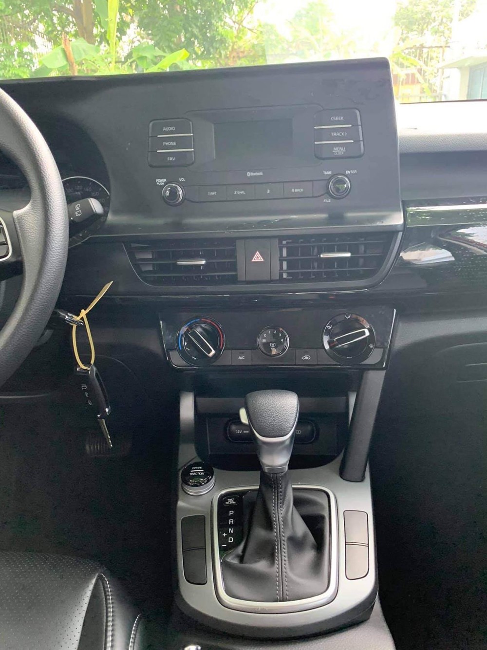 Cụm giải trí tích hợp hệ thống Audio trên Kia Seltos Deluxe từng bán ở Việt Nam