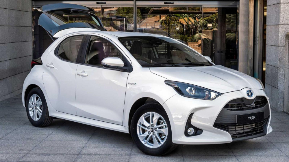 Toyota Yaris ECOVan 2021 có thiết kế ngoại thất khá giống bản thường