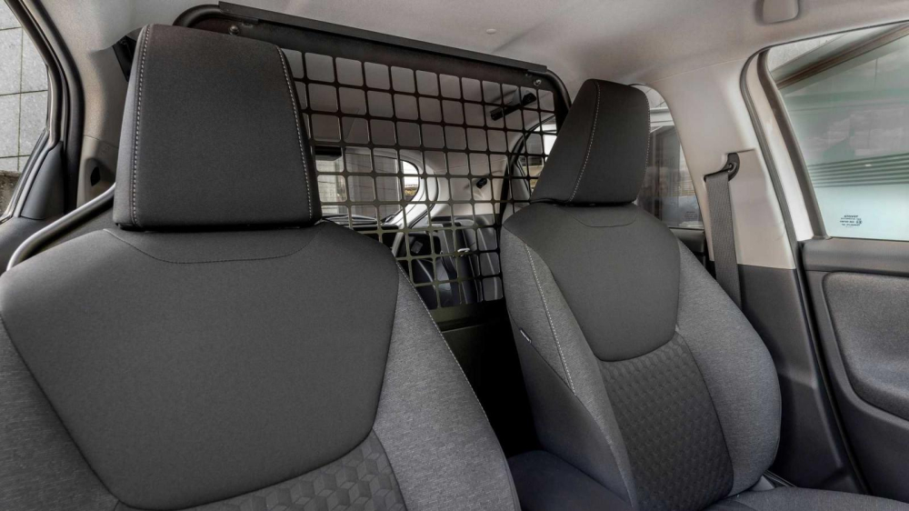 Ghế bọc nỉ của Toyota Yaris ECOVan 2021