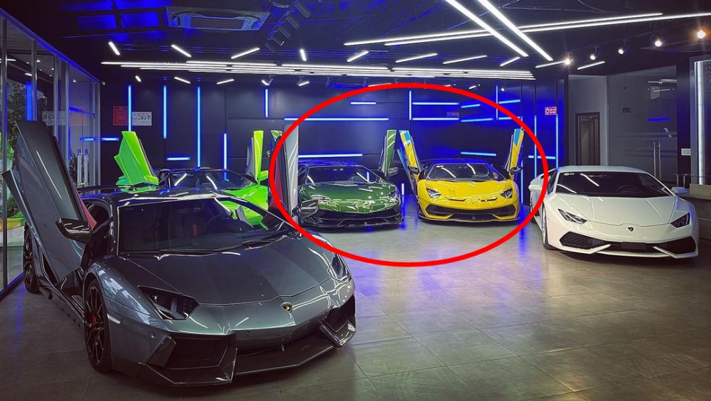 Tâm điểm của bức ảnh này là 2 chiếc xe giới hạn Lamborghini Aventador SVJ Tâm điểm của bức ảnh này là 2 chiếc xe giới hạn Lamborghini Aventador SVJ