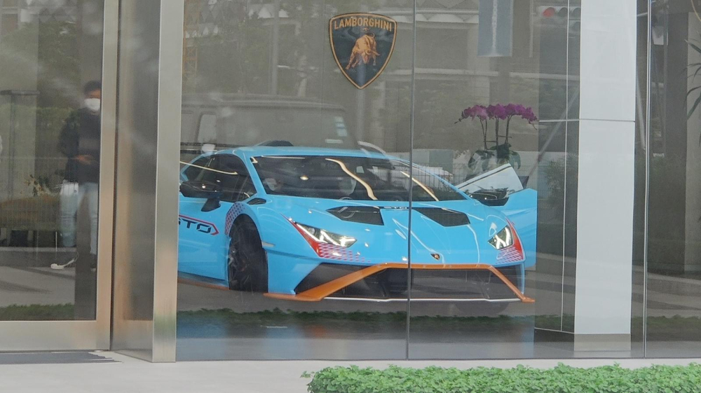 Diện mạo Lamborghini Huracan STO mới về Campuchia