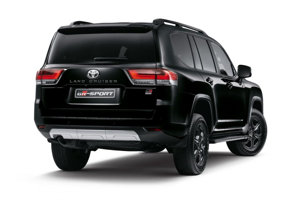 Toyota Land Cruiser 300 GR Sport 2022 tại Nam Phi có 2 tùy chọn động cơ