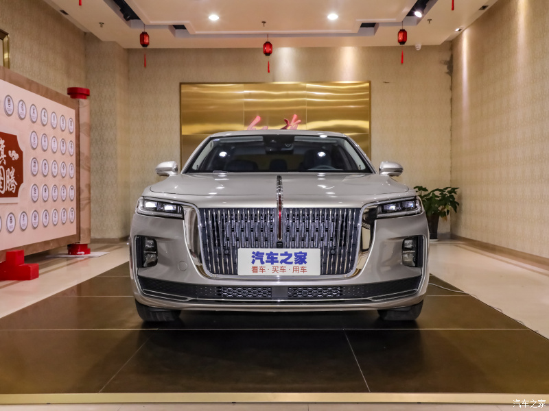 Thiết kế đầu xe như Rolls-Royce của Hồng Kỳ H9