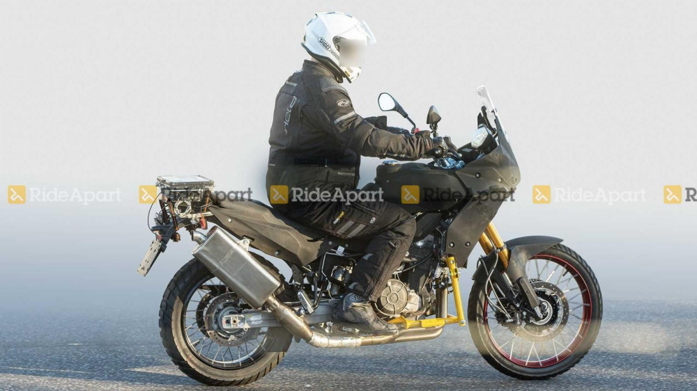 Hình ảnh Aprilia Tuareg 660 trong lần chạy thử gần nhất Hình ảnh Aprilia Tuareg 660 trong lần chạy thử gần nhất