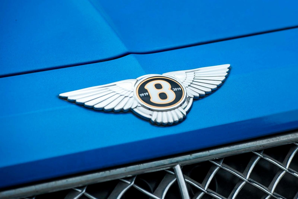 H&igrave;nh ảnh 1 chiếc xe Bentley Bentayga V8 đời cũ mới được đại l&yacute; Bentley Việt Nam chia sẻ ảnh