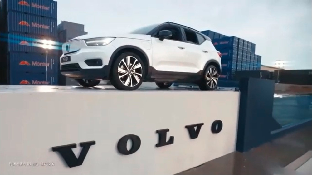 Chiếc Volvo XC40 Recharge vẫn chạy được sau khi bị ng&acirc;m nước nửa ng&agrave;y
