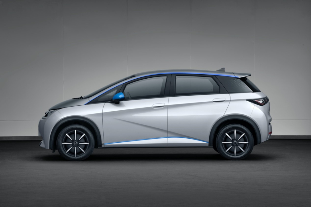 BYD Dolphin có kích thước nhỏ gọn nhưng chiều dài cơ sở khá lớn BYD Dolphin có kích thước nhỏ gọn nhưng chiều dài cơ sở khá lớn