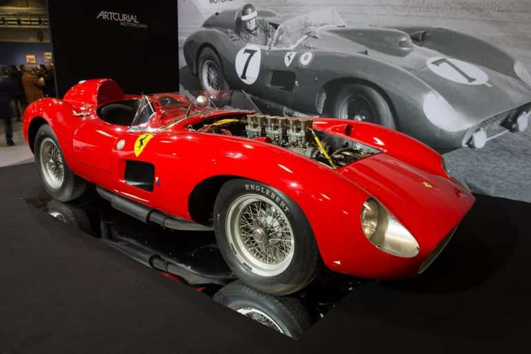 Ferrari 335 S Spider Scagllietti
