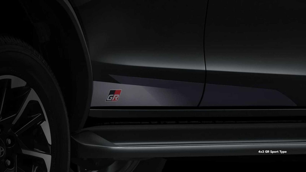 Tem GR Sport mới của Toyota Fortuner GR Sport 2022
