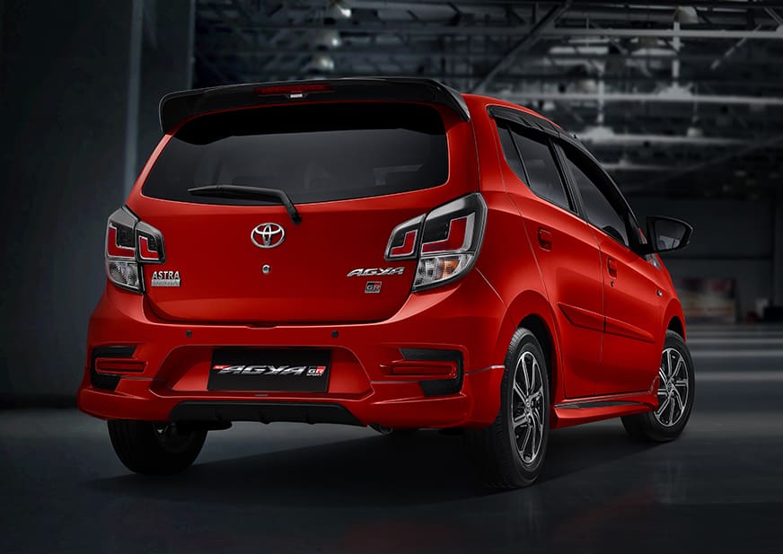 Toyota Wigo GR Sport 2022 nh&igrave;n từ đằng sau