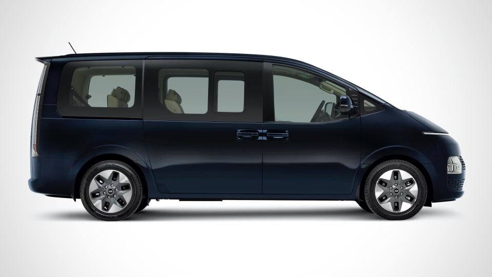 Hyundai Staria 2022 được trang bị cửa sổ cỡ lớn bên sườn