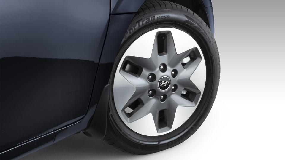 Vành 18 inch của Hyundai Staria 2022