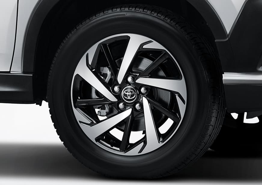 V&agrave;nh 17 inch của Toyota Rush GR Sport 2022
