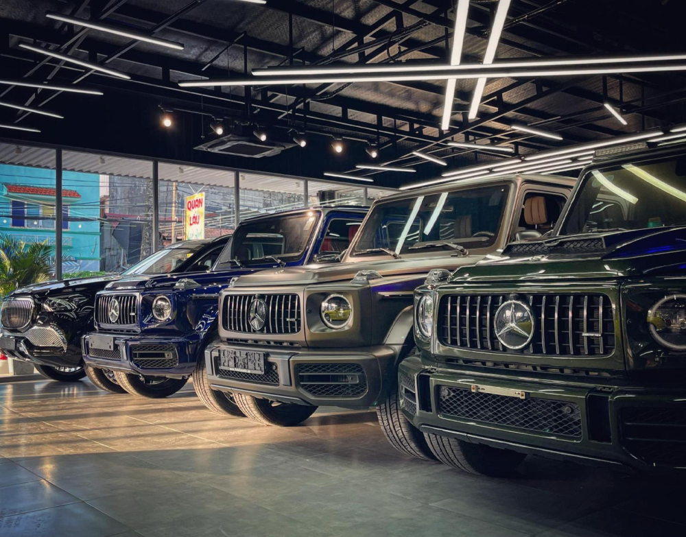1 d&agrave;n xe SUV Mercedes-AMG G63 đủ m&agrave;u sắc h&agrave;ng độc đang chờ kh&aacute;ch Việt chốt đơn