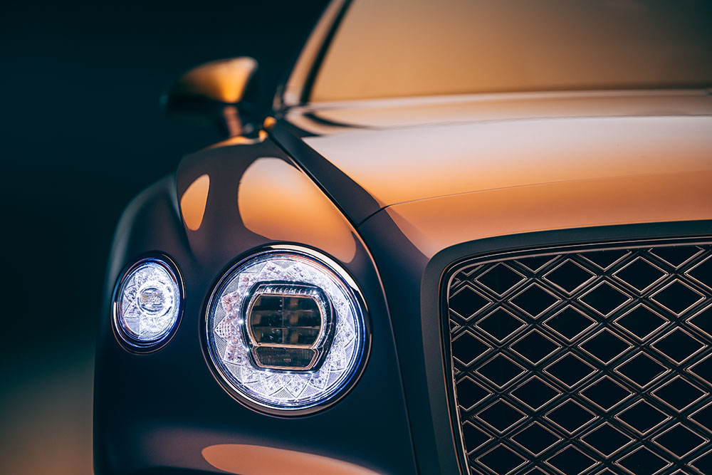 Bentley Flying Spur Mulliner 2022 có 3 tùy chọn động cơ