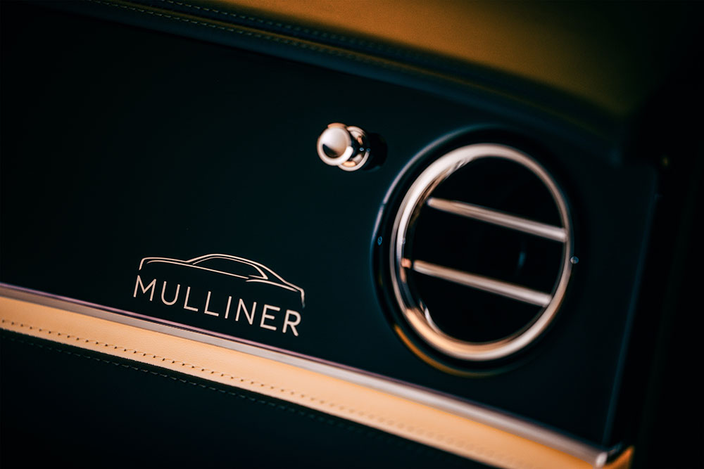Mặt táp-lô của Bentley Flying Spur Mulliner 2022
