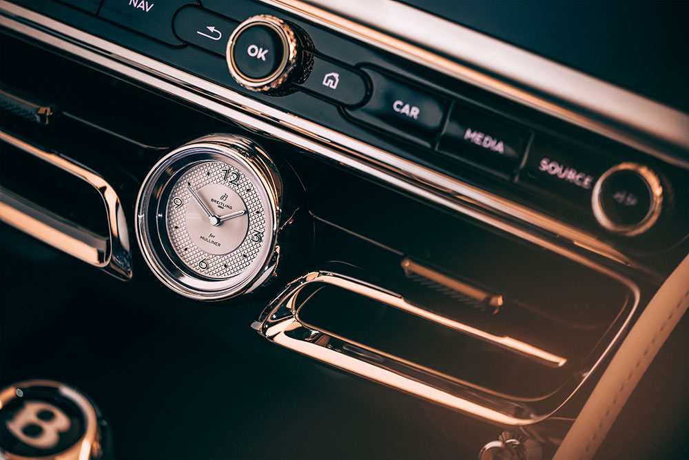 Đồng hồ của Bentley Flying Spur Mulliner 2022