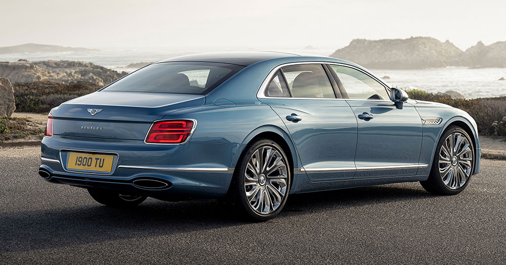 Bentley Flying Spur Mulliner 2022 được trang bị vành 22 inch