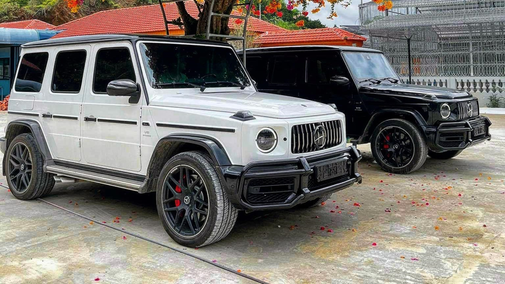 2 chiếc xe Mercedes-AMG G63 n&agrave;y c&oacute; gi&aacute; hơn 25 tỷ đồng