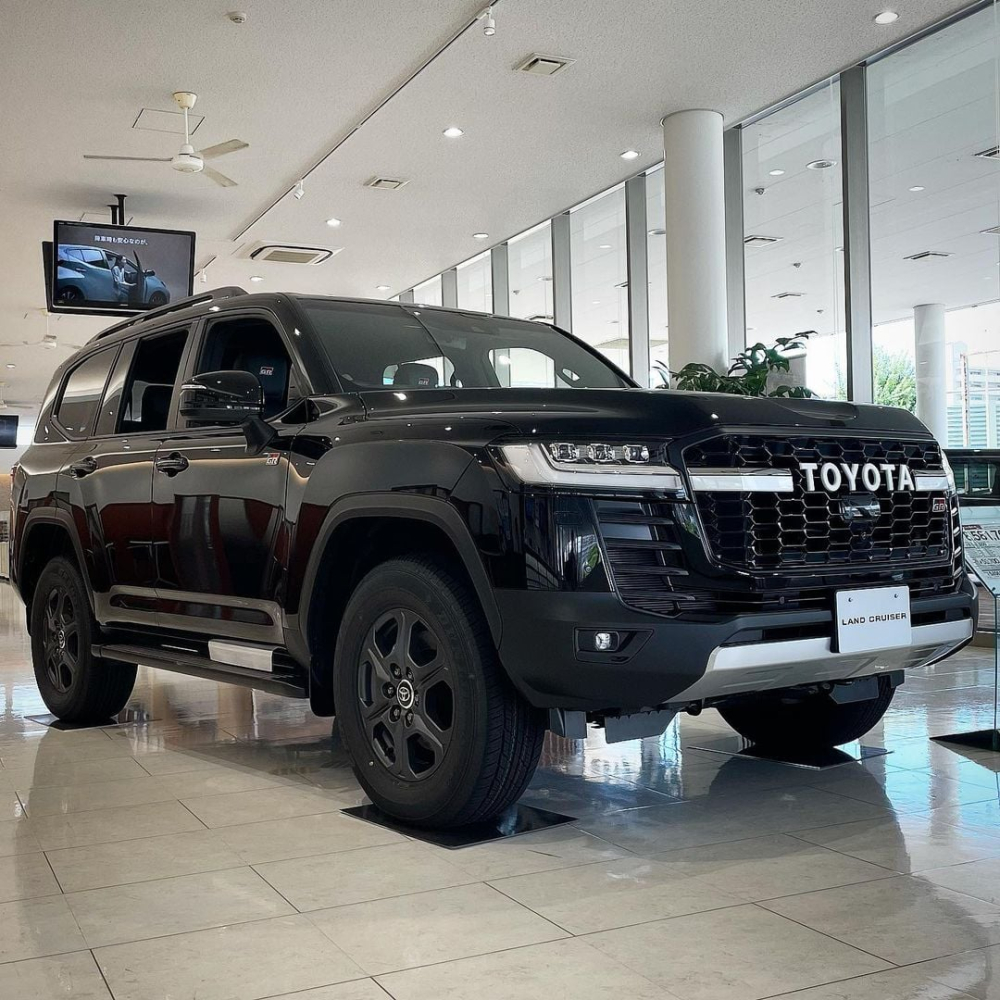 Toyota Land Cruiser GR Sport 2022 có hệ thống treo E-KDSS