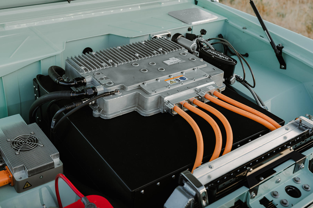 Hệ thống m&ocirc; tơ điện của chiếc Ford Bronco  Fuelie Electric