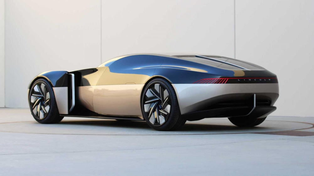 Ph&iacute;a sau của mẫu concept Lincoln Anniversary