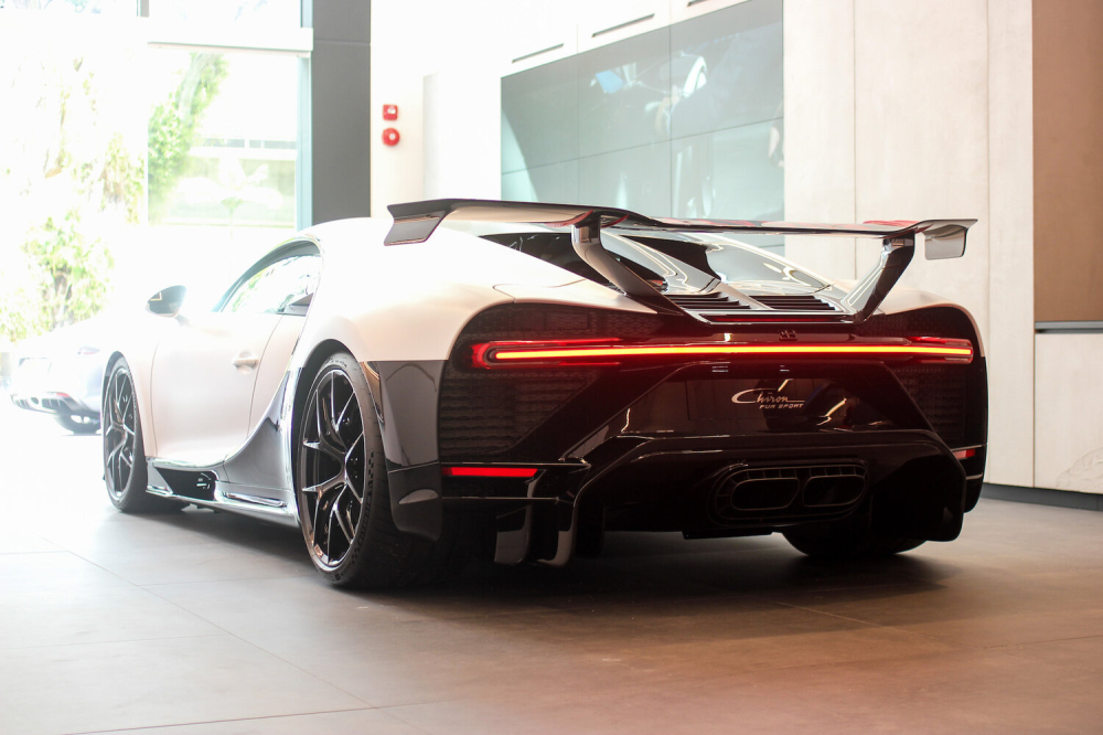 Thiết kế đuôi xe Bugatti Chiron Pur Sport Thiết kế đuôi xe Bugatti Chiron Pur Sport