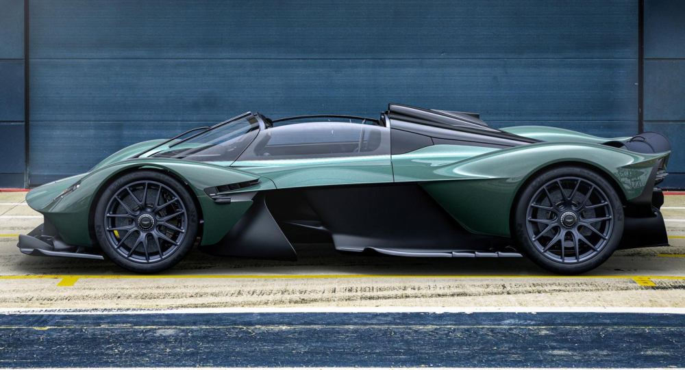 Aston Martin Valkyrie Spider