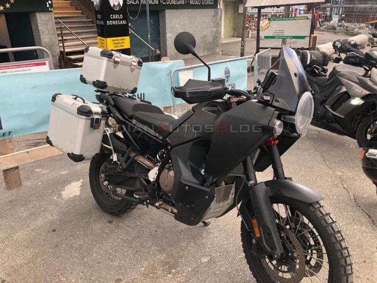 Chiếc Adventure đặc biệt sẽ sớm được ra mắt trên toàn thế giới