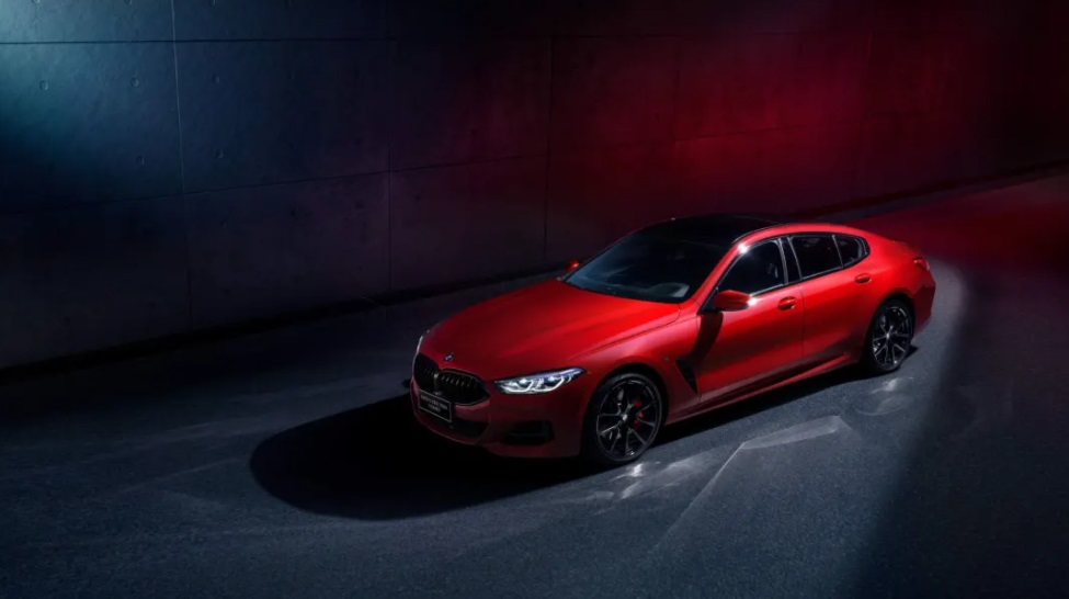 BMW 8-Series Flame Collectors Edition được sơn m&agrave;u đỏ rực rỡ như ngọn lửa