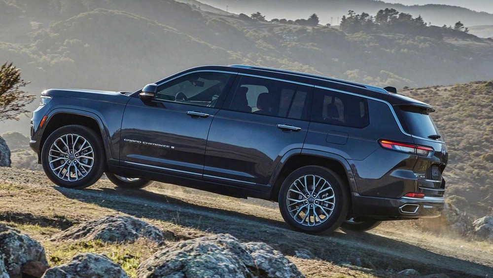 Jeep Grand Cherokee L 2021 sở hữu k&iacute;ch thước lớn