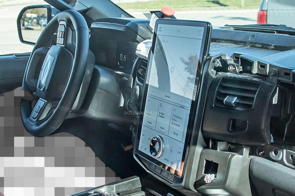 Màn hình nằm dọc cỡ lớn mới của Lincoln Navigator 2022