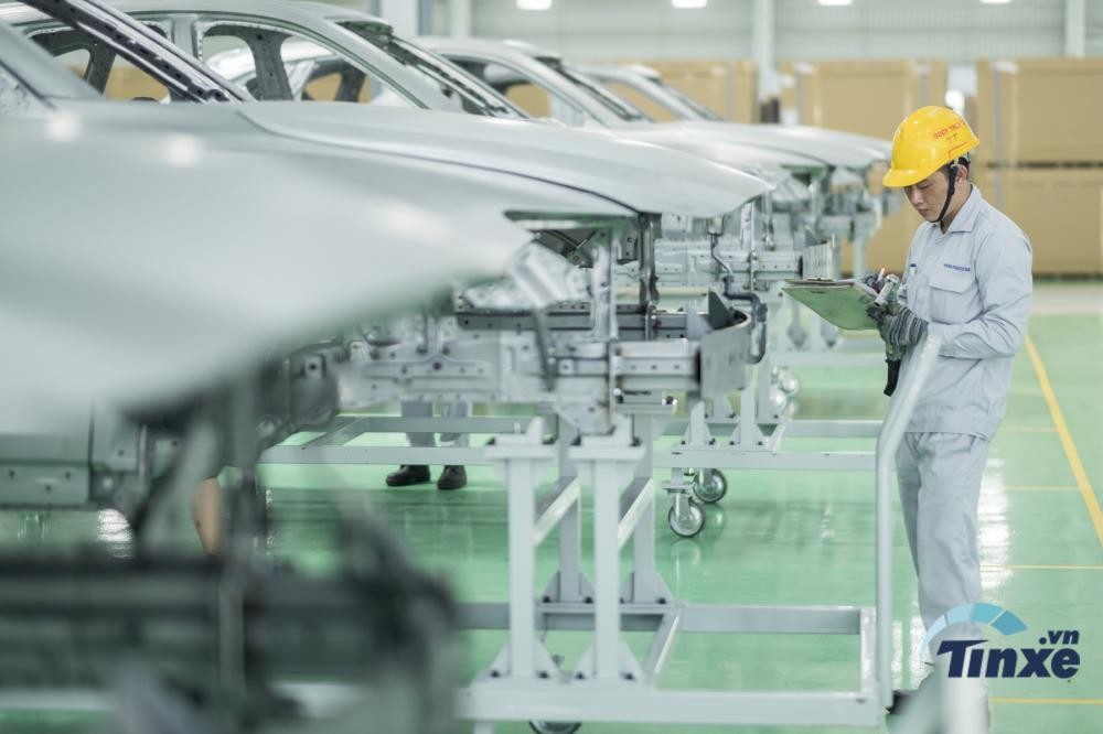 Công ty TNHH Á Châu đề xuất áp dụng chính sách giảm 50% lệ phí trước bạ đối với cả xe nhập khẩu.