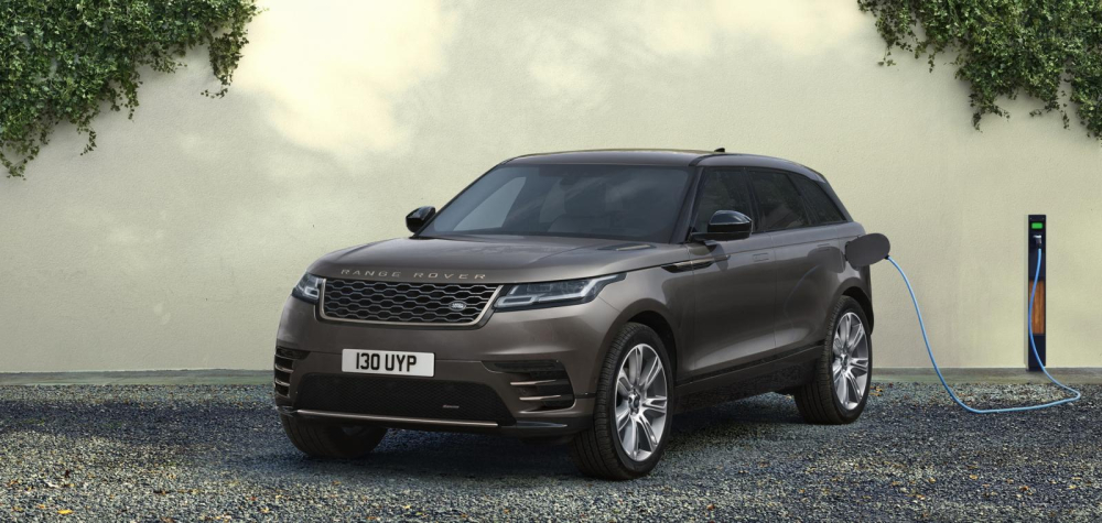 Range Rover Velar Auric Edition 2022 có thêm cả trang bị an toàn mới Range Rover Velar Auric Edition 2022 có thêm cả trang bị an toàn mới