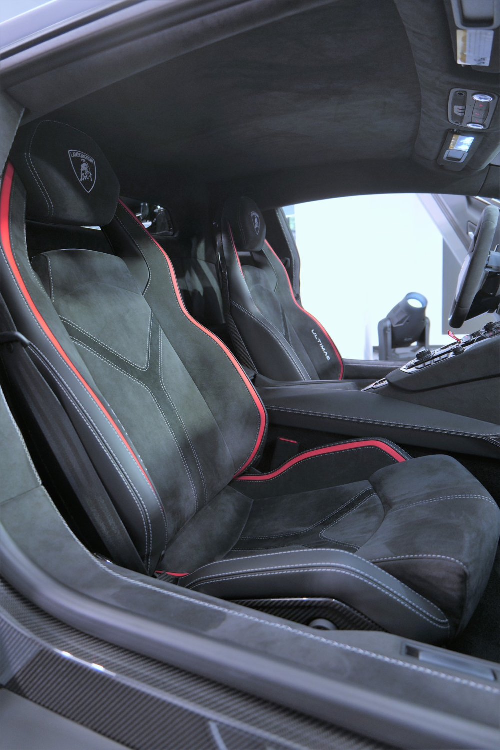 Nội thất siêu xe Lamborghini Aventador LP780-4 Ultimae Nội thất siêu xe Lamborghini Aventador LP780-4 Ultimae