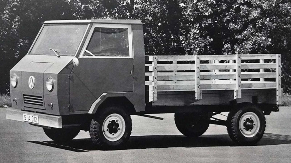 Basis-Transporter thu h&uacute;t sự ch&uacute; &yacute; của thời đ&oacute; khi sử dụng hệ truyền động của Beetle