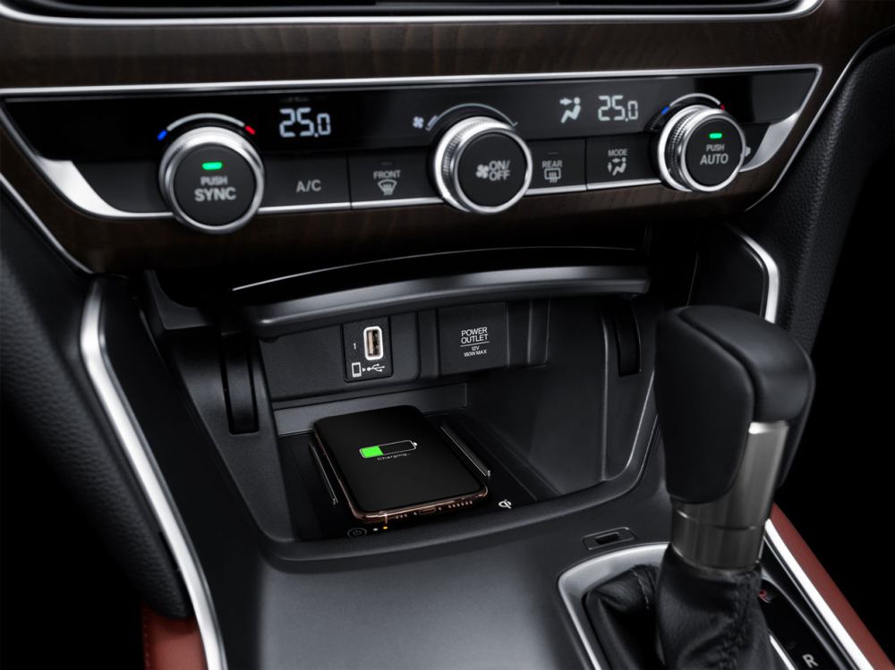 Sạc điện thoại thông minh không dây của Honda Accord 2022