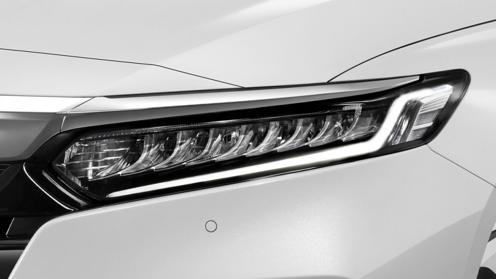 Honda Accord 2022 tại Thái Lan có 2 tùy chọn động cơ