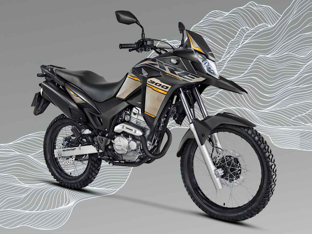 Giá bán của Honda XRE 300 chưa được công bố chính thức Giá bán của Honda XRE 300 chưa được công bố chính thức