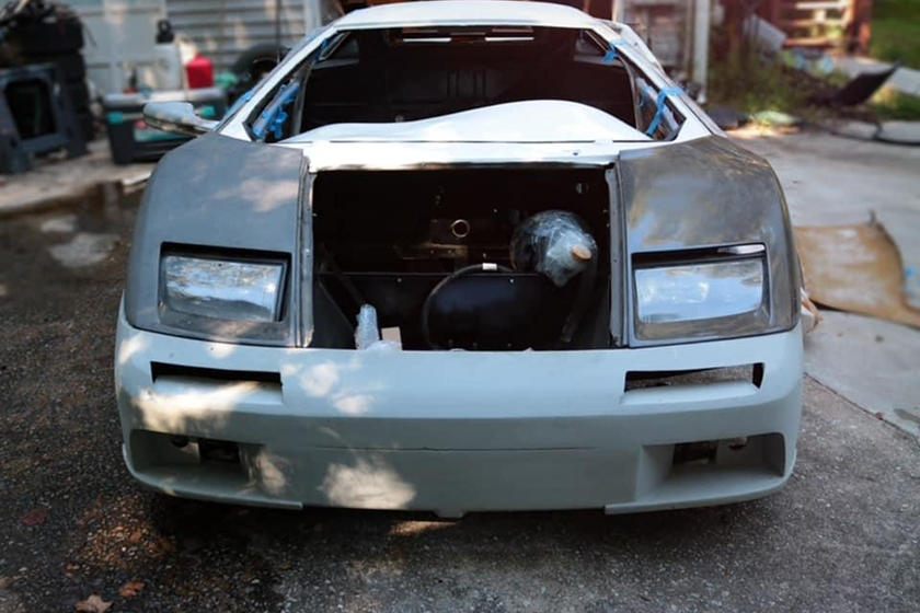 Chiếc Lamborghini Diablo này không hề có động cơ