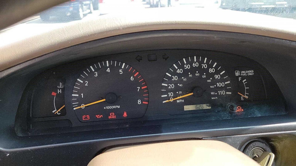 Chiếc Toyota Tacoma XtraCab này có số ODO 102.000 km