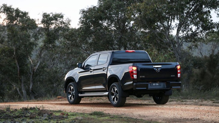 Động cơ yếu hơn bản cũ sẽ là một điểm trừ đối với Mazda BT-50 2021.