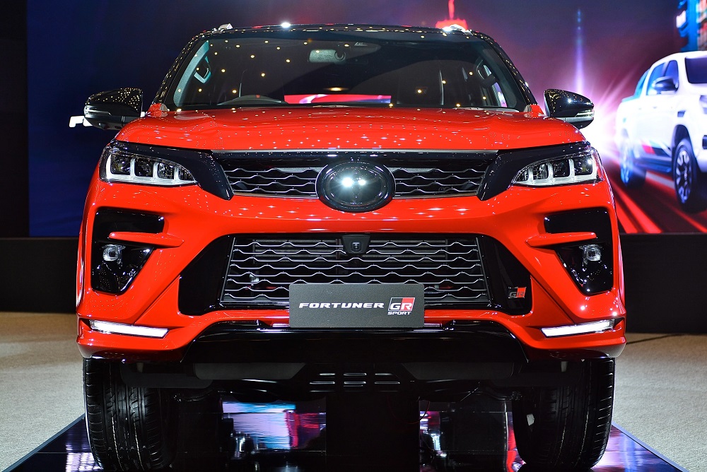 Toyota Fortuner GR Sport 2021 tại Thái Lan được phát triển dựa trên bản Legender Toyota Fortuner GR Sport 2021 tại Thái Lan được phát triển dựa trên bản Legender