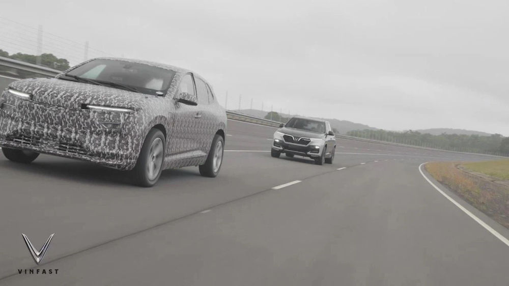 Mẫu SUV điện lạ của VinFast chạy thử tại Trung tâm Thử nghiệm xe Lang Lang, Úc.