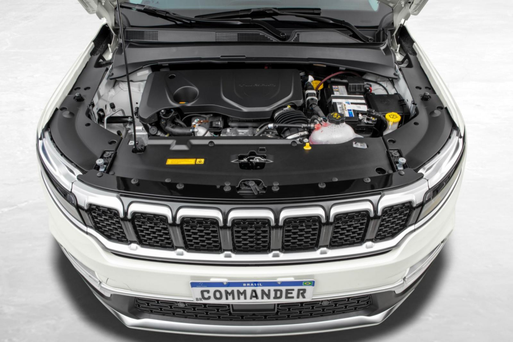 Jeep Commander còn có động cơ đa nhiên liệu - đặc trưng của thị trường Brazil